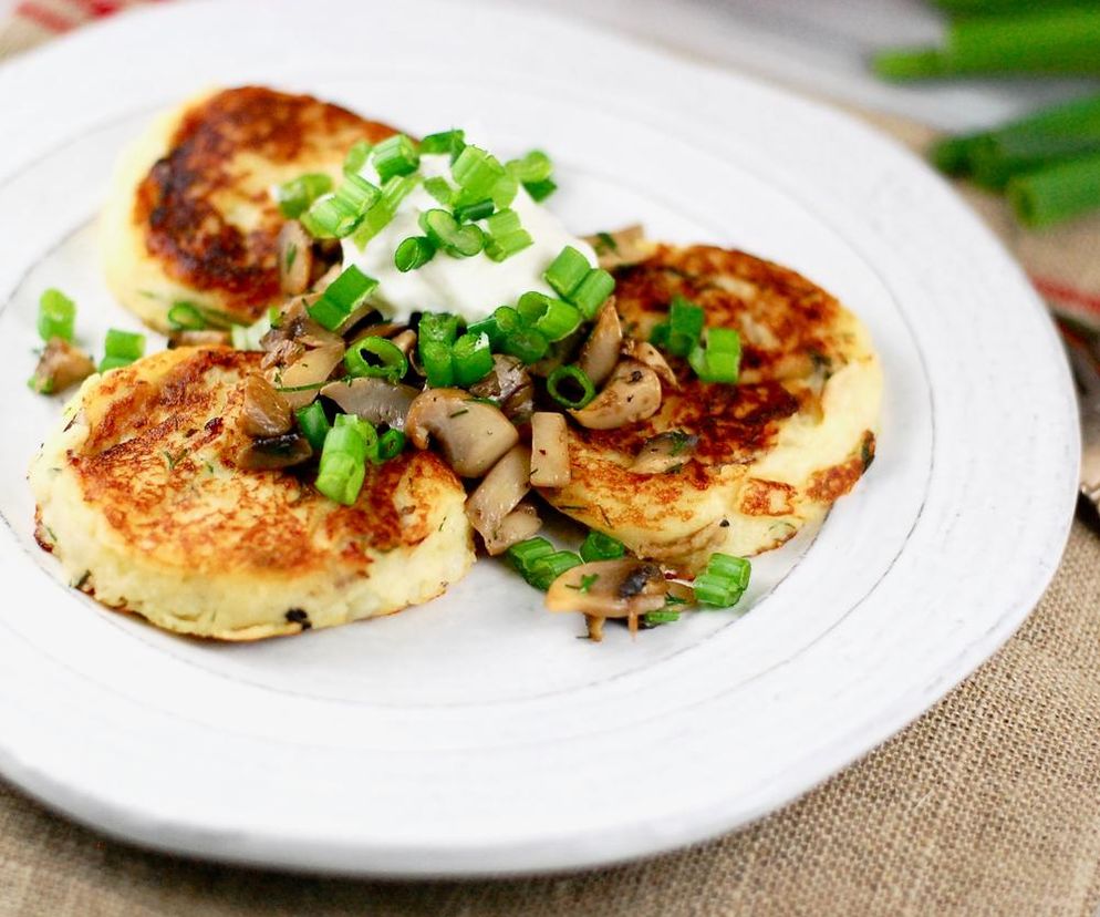 Masło i tłuczek do ziemniaków? Ten patent na placki zasługuje na złoty medal