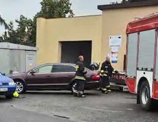 Zablokował wyjazd z remizy OSP i poszedł do kościoła. Strażacy nie mogli wyjechać, mężczyzna utonął
