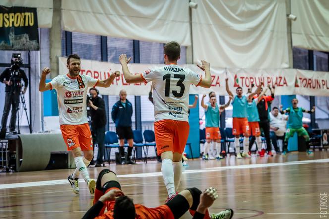 FC Toruń -  Acana Orzeł Jelcz-Laskowice 3:5, zdjęcia z meczu