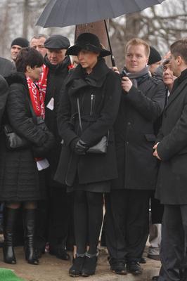 Joanna Mucha na pogrzebie Włodzimierza Smolarka