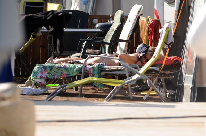 Patrycja Markowska  na skuterze 