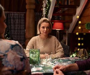 M jak miłość odc. 1800. Anita (Melania Grzesiewicz), Kamil (Marcin Bosak), Weronika (Ewelina Kudeń-Nowosielska)