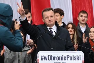 Mariusz Błaszczak nie gryzł się w język! Mówił wprost o pakcie z dibałem