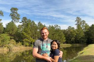 Odciął żonie głowę i poszedł na piwo