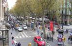 Ulica La Rambla w Barcelonie