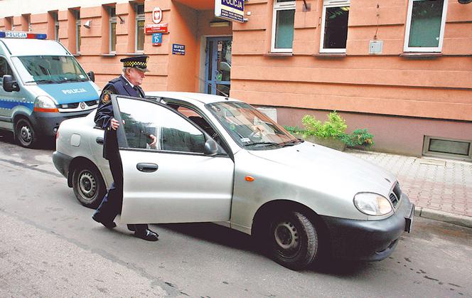 Naczelnik pirat ma szofera