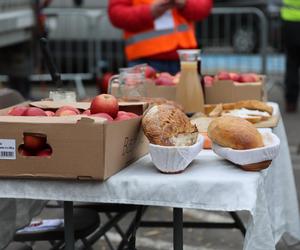 Protest rolników 20 marca przed Lubelskim Urzędem Wojewódzkim w Lublinie