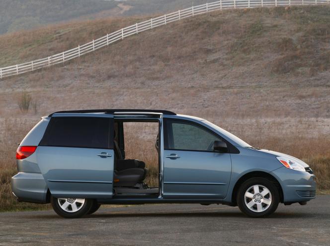 Toyota Sienna (2003-2009)