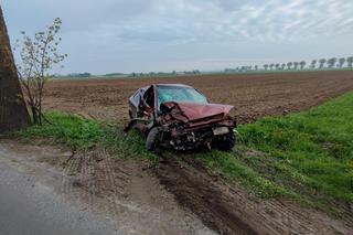 Poważny wypadek na trasie Rzęczkowo-Łążyn pod Toruniem. Strażacy z OSP ruszyli na pomoc