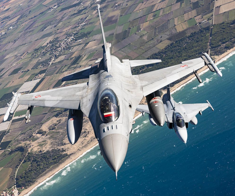 Polskie F-16