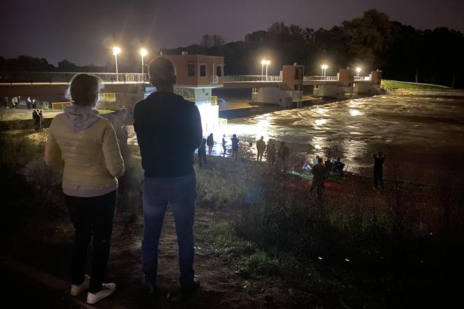 Kulminacyjna fala powodziowa na Odrze zbliża się do Wrocławia. Urząd miasta alarmuje!