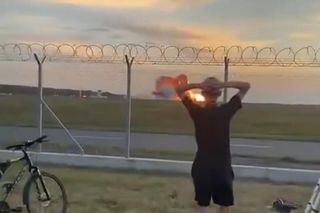 Katastrofa polskiego F-16 przed Air Show w Radomiu. Znany z pokazów w Lesznie samolot rozbił się o ziemię