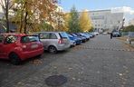 Przebite opony na osiedlu Krzyki-Partynice we Wrocławiu