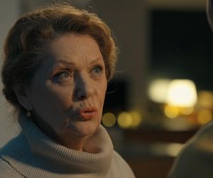 Barwy szczęścia, odcinek 3251: Józefina odkryje, że Cezary chce sprzedać stadninę! Oskarży syna o zdradę