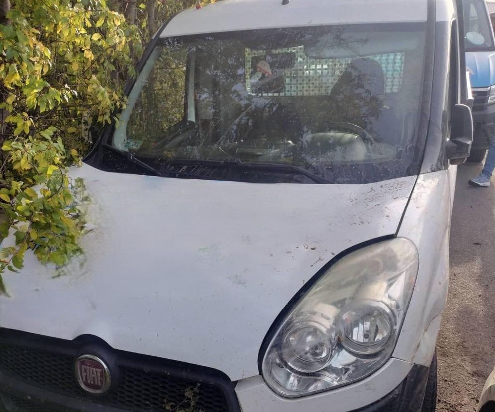 Policjanci po pościgu zatrzymali kierowcę fiata