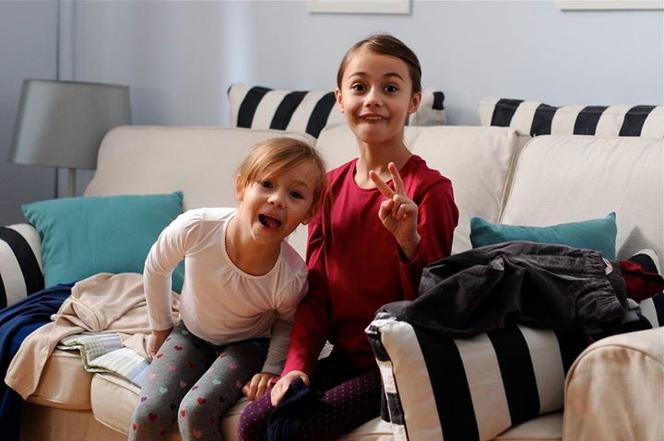 O mnie się nie martw 2 sezon. Helenka (Maja Kwaśny), Oliwka (Oliwia Dąbrowska)
