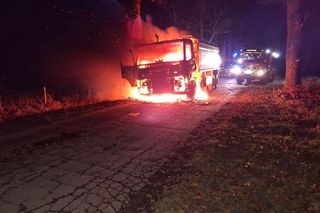 Ciężarówka płonęła jak pochodnia! Droga była zablokowana