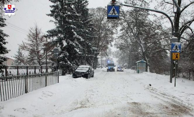Makabryczny wypadek pod Lublinem! Dwa auta staranowały 14-latkę. Kierowca uciekł [ZDJĘCIA]