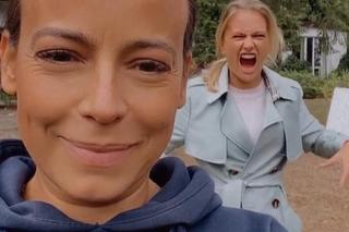 M jak miłość na planie 1705 odcinka. Julia (Marta Chodorowska), Magda (Anna Mucha)