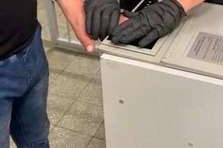 Kolejny „hydraulik” grasował w Warszawie. Pomagał seniorom, a potem ich okradał