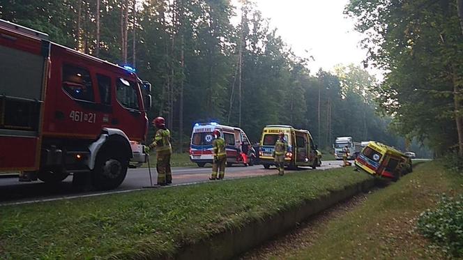 Karetka zderzyła się z samochodem! Poważny wypadek między Iławą a Sampławą