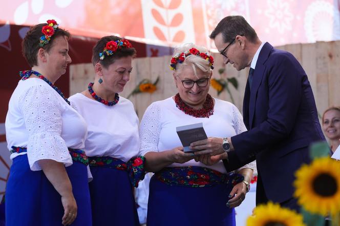 Święto Wdzięczni Polskiej Wsi w Miętnem koło Garwolina z udziałem premiera i ministrów