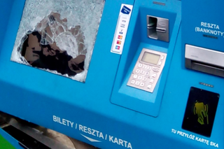 Wandale niszczą biletomaty w Szczecinie