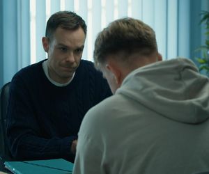 Barwy szczęścia, odcinek 3186. Majak (Łukasz Borkowski), Leszek (Maciej Czerklański)