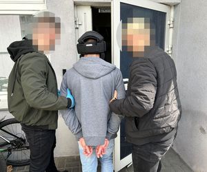 33-latek zatrzymany po serii nocnych podpaleń aut. Straty przekroczyły 200 tys. zł