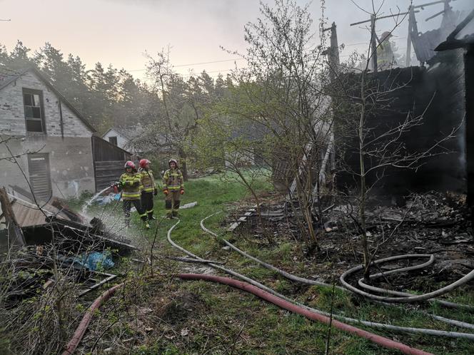 Znowu pożar w Lipiu. Nad ranem spłonął drewniany budynek