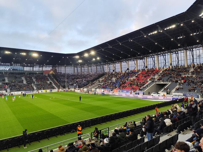 Ciekawe doświadczenie w trakcie meczu Pogoń Szczecin - Lech Poznań 