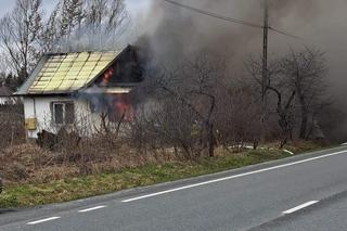 Pożar starego domu w Uszwi