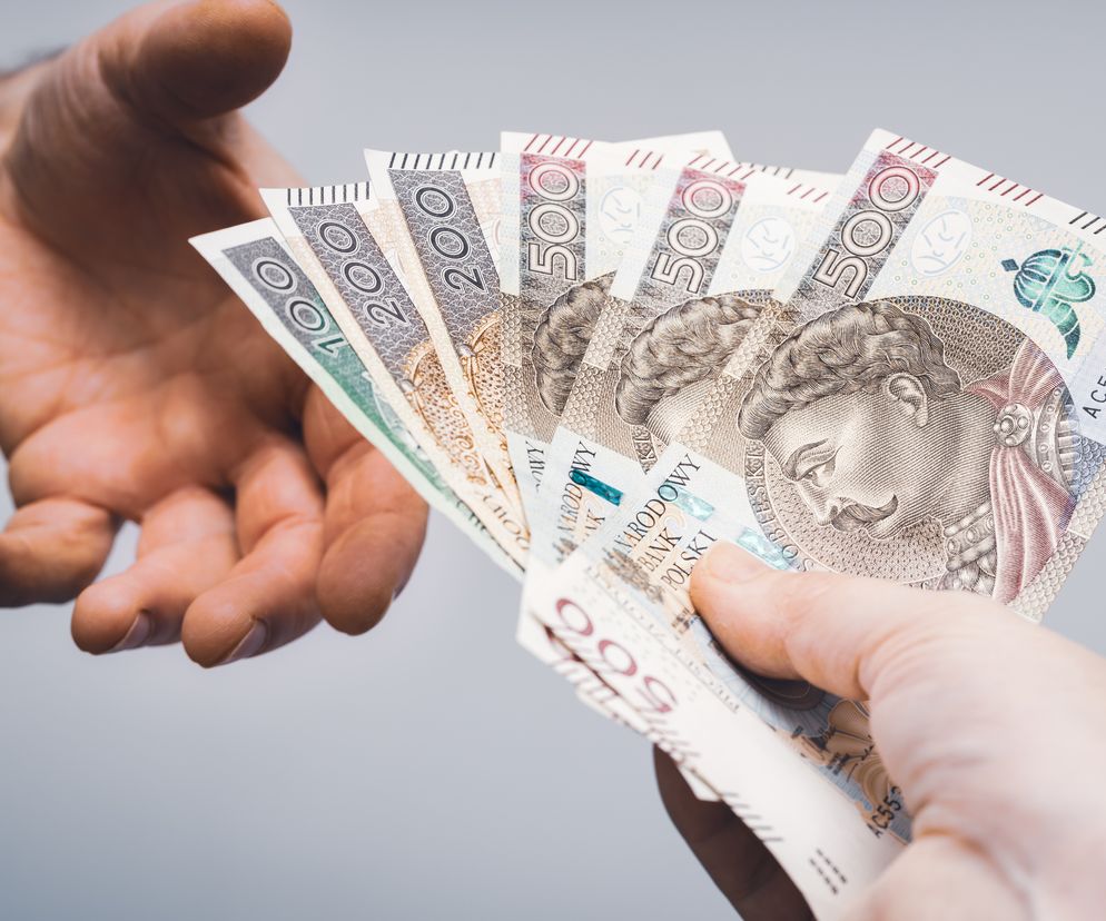 Platność gotówką 2023