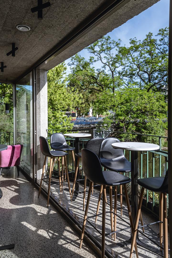 Cafe Berg 11