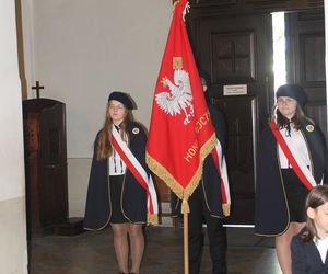 Jubileusz 40-lecia połączony był ze świętem szkoły, ponieważ obchodzi ona również 28. rocznicę nadania imienia.