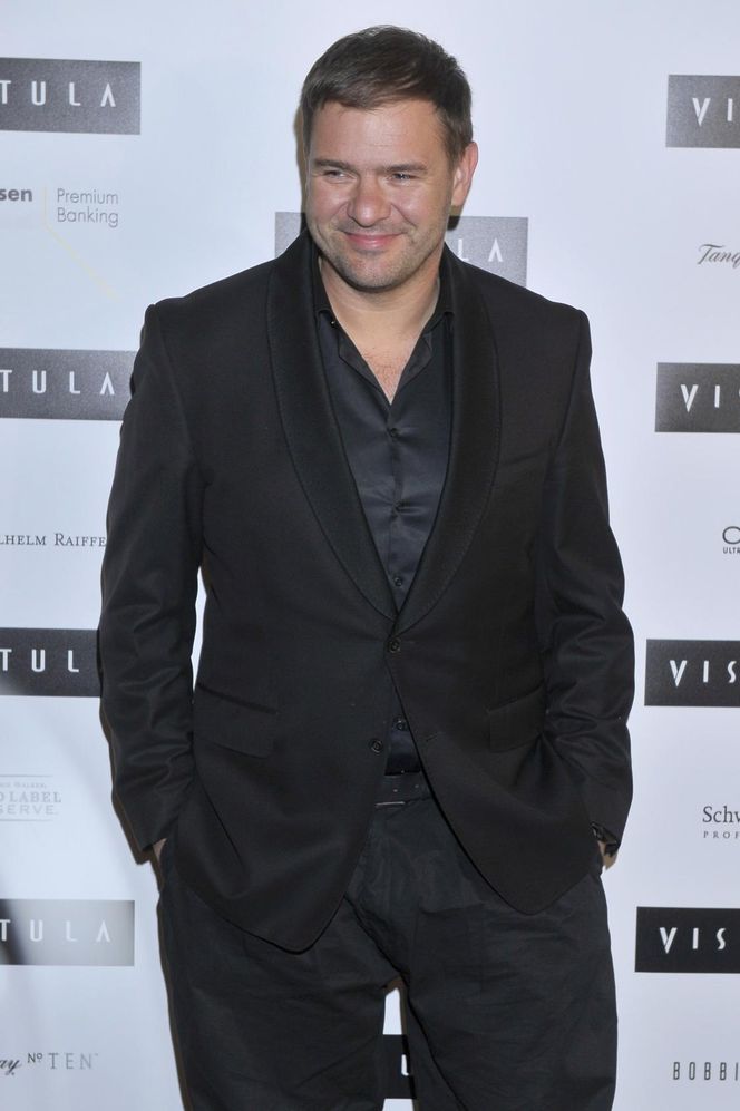 Tomasz Karolak ma dziś urodziny. Za te role fani pokochali go najbardziej!