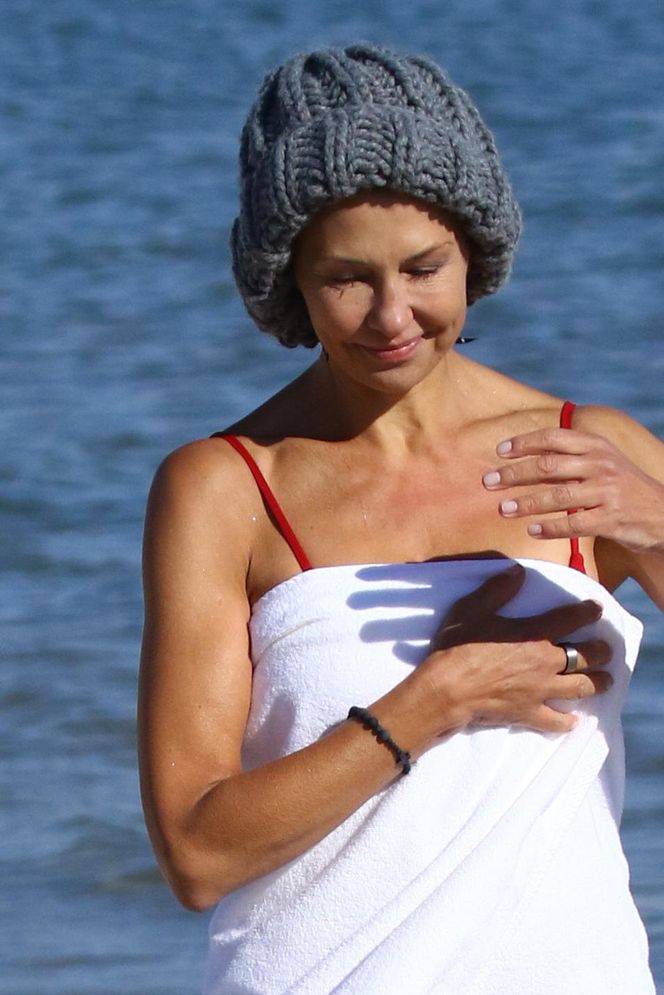 Anna Popek pracuje w zimnym morzu