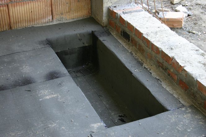 Grzejniki kanałowe - idealne rozwiązanie do jasnych przestronnych wnętrz z dużymi przeszkleniami