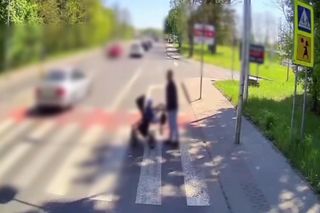 Przejście grozy w Zielonej Górze. Mężczyzna z dzieckiem ryzykowali życiem 