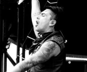 Ian Watkins nie żyje. Skazany za przestępstwa wobec małoletnich muzyk został zabity w więzieniu