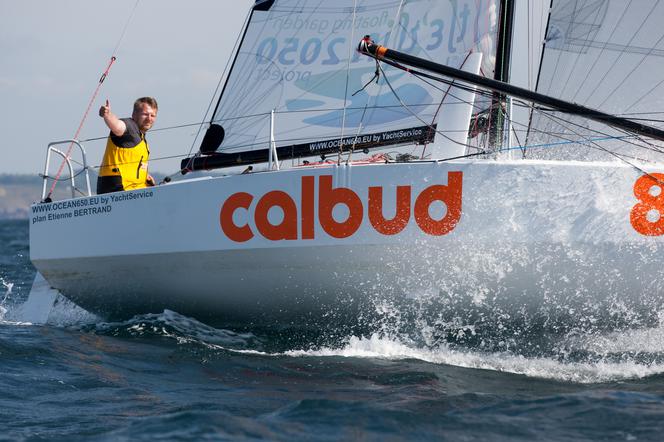 Mini Fastnet: Radek Kowalczyk na mecie