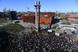 Tysiące osób na Marszu Wdzięczności za  Jana Pawła II w Gdańsku 