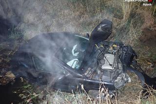 Rybnik: Jechała tak szybko, że wykąpała samochód w zalewie! [ZDJĘCIA]