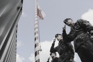 Pogrzeb majora Macieja Krakowiana. Wzruszające sceny i hołd żołnierzy. „Śpij Kolego...