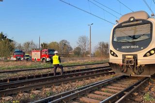 Tragedia w Bielsku-Białej. Pociąg potrącił człowieka na torach