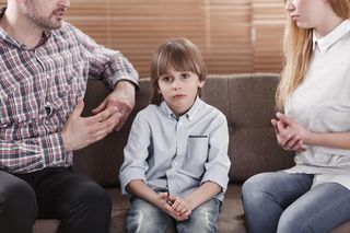 „Dziecko to nie ludzik z plasteliny”. Psycholog sprowadza rodziców na ziemię