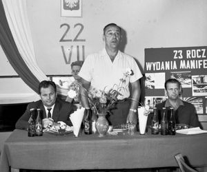 W PRL-u 22 lipca świętowała cała Polska. Dziś o nim nikt nie pamięta. Zobacz, jak wówczas obchodzono to święto [ZDJĘCIA]