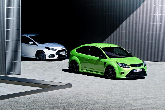 Ford Focus RS 2.3 EcoBoost i Ford Focus RS 2.5 Duratec