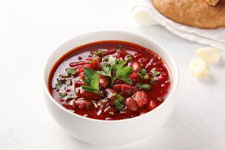 Buraczana zupa z czerwoną fasolą. Bez mięsa, tylko warzywa - przepyszna!