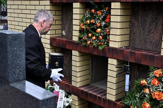   Pogrzeb Anatola Czaplickiego. Arcybiskup Galbas: pamięć o tym koszmarze długo nie przeminie